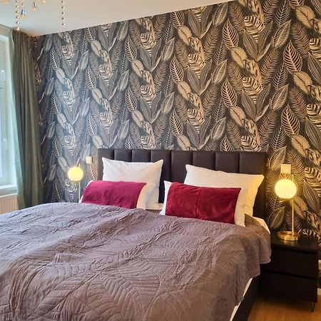 Maremar - Style-Loft Am Ferberturm - 2 Schlafzimmer - Luxus Boxspringbett - Arbeitsplaetze - Highspeed Wlan Gera Exterior photo