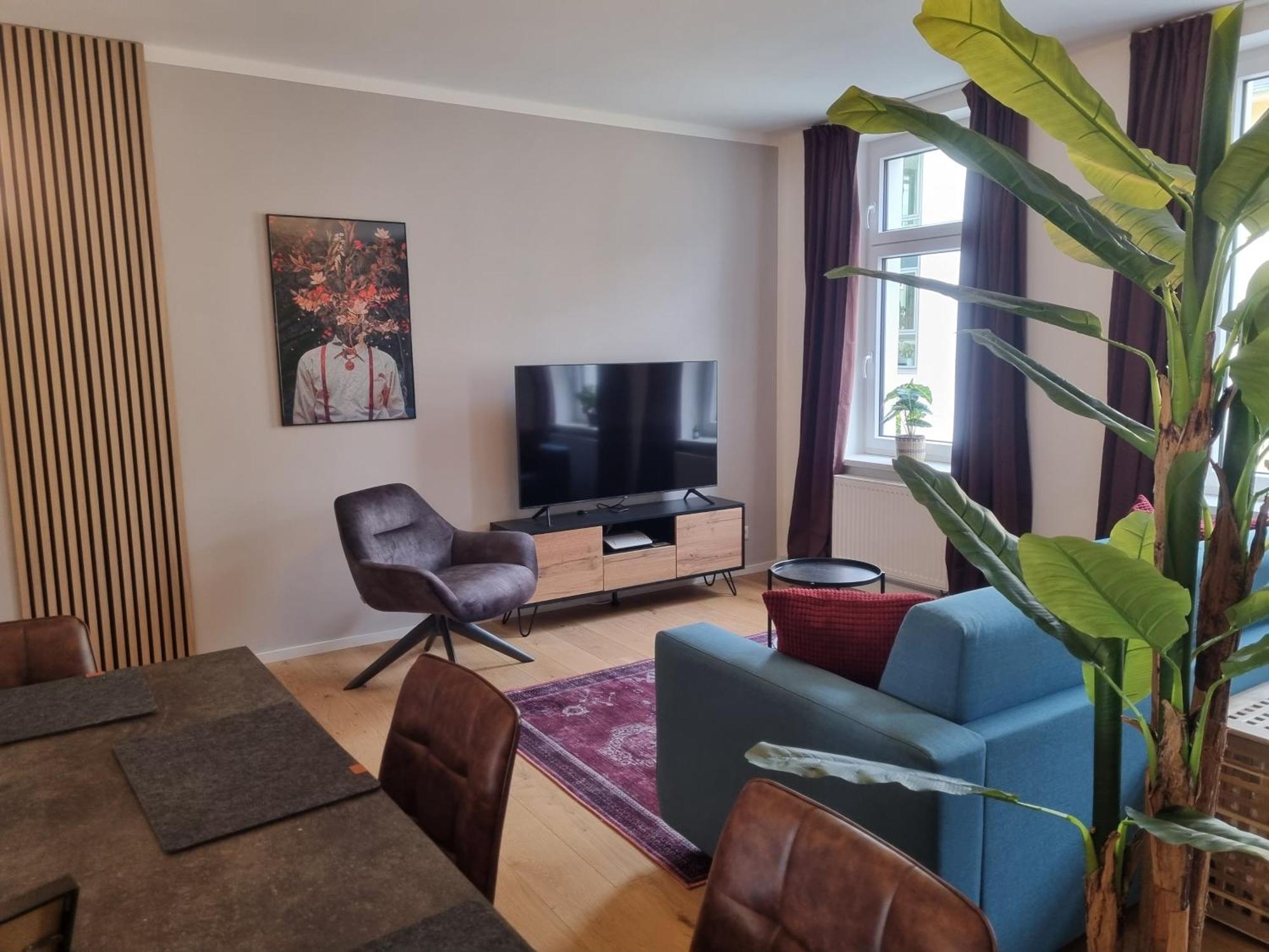 Maremar - Style-Loft Am Ferberturm - 2 Schlafzimmer - Luxus Boxspringbett - Arbeitsplaetze - Highspeed Wlan Gera Exterior photo